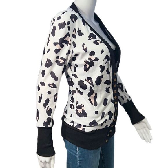 Leopard Print Snap Cardigan - Picture 4 of 11